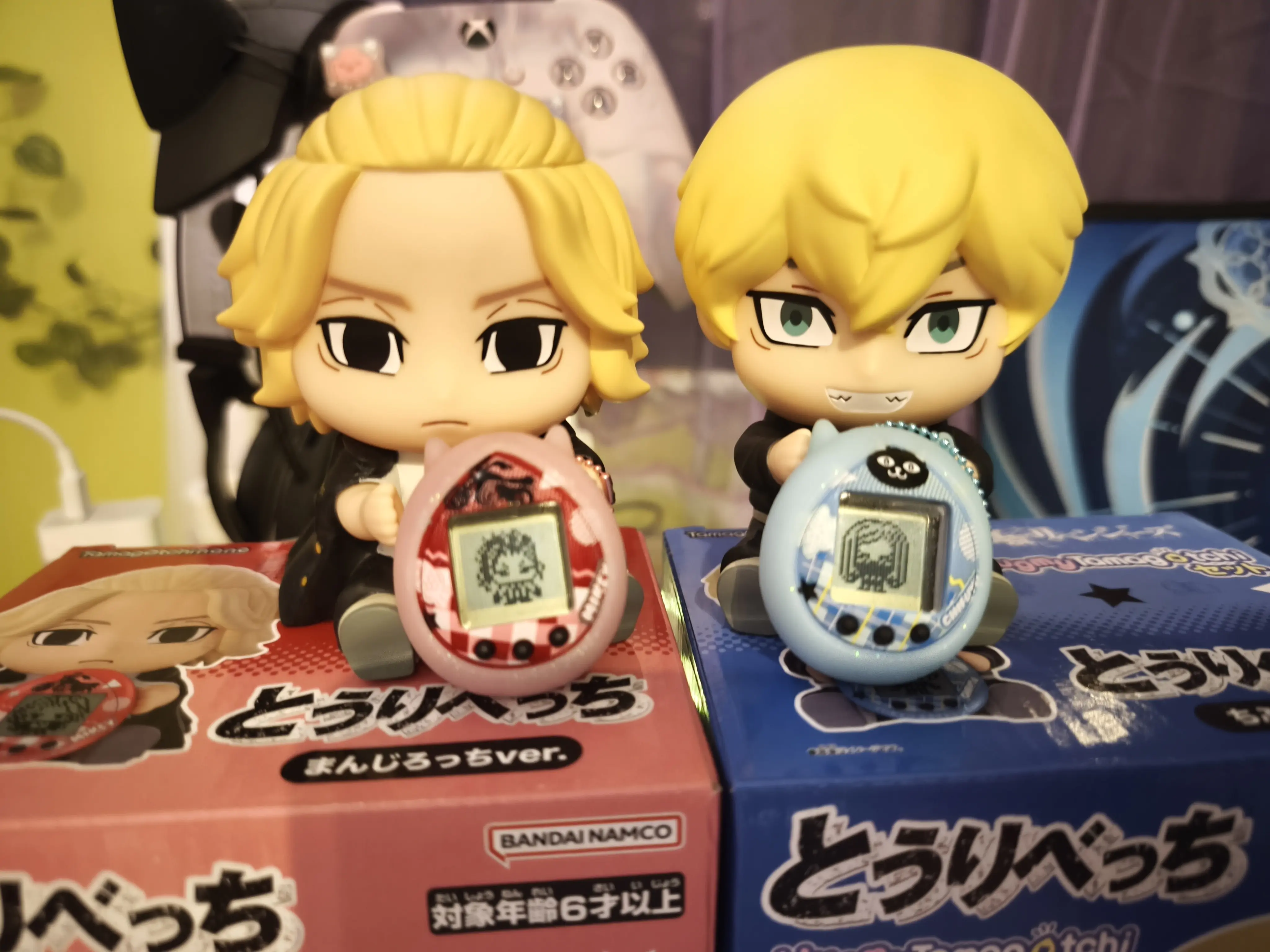 Tokyo Revengers Hugmy Tamagotchi + Chifuyu Support figure product photo