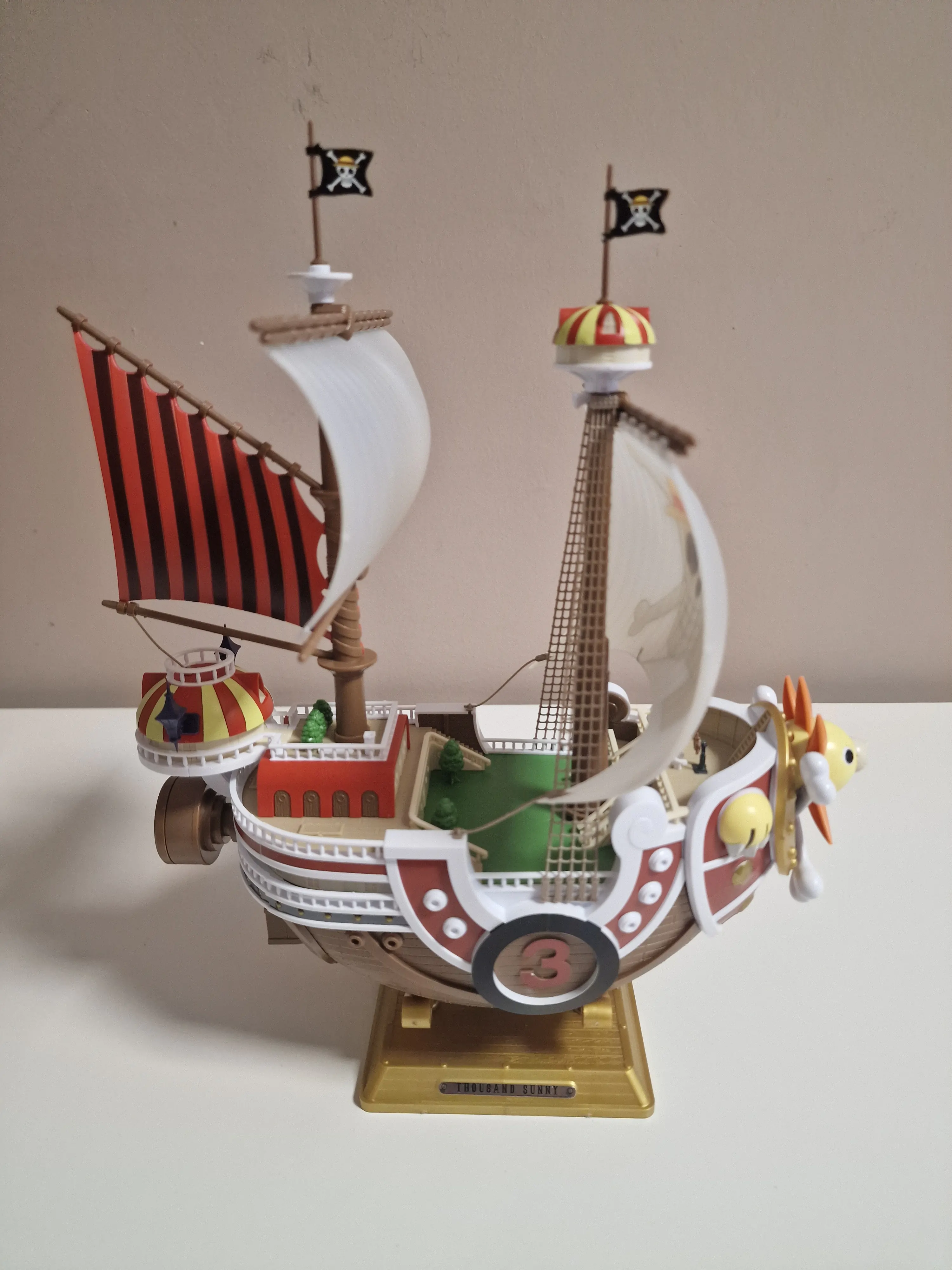 One Piece Thousand Sunny Land of Wano Model kit figure 30cm product photo