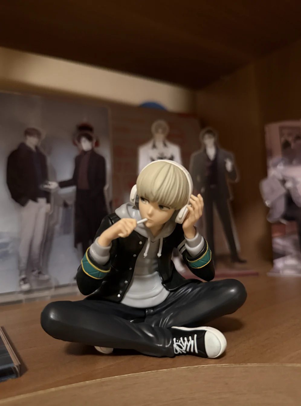 Wind Breaker Kaji Ren Sitting figure 9cm	
 product photo