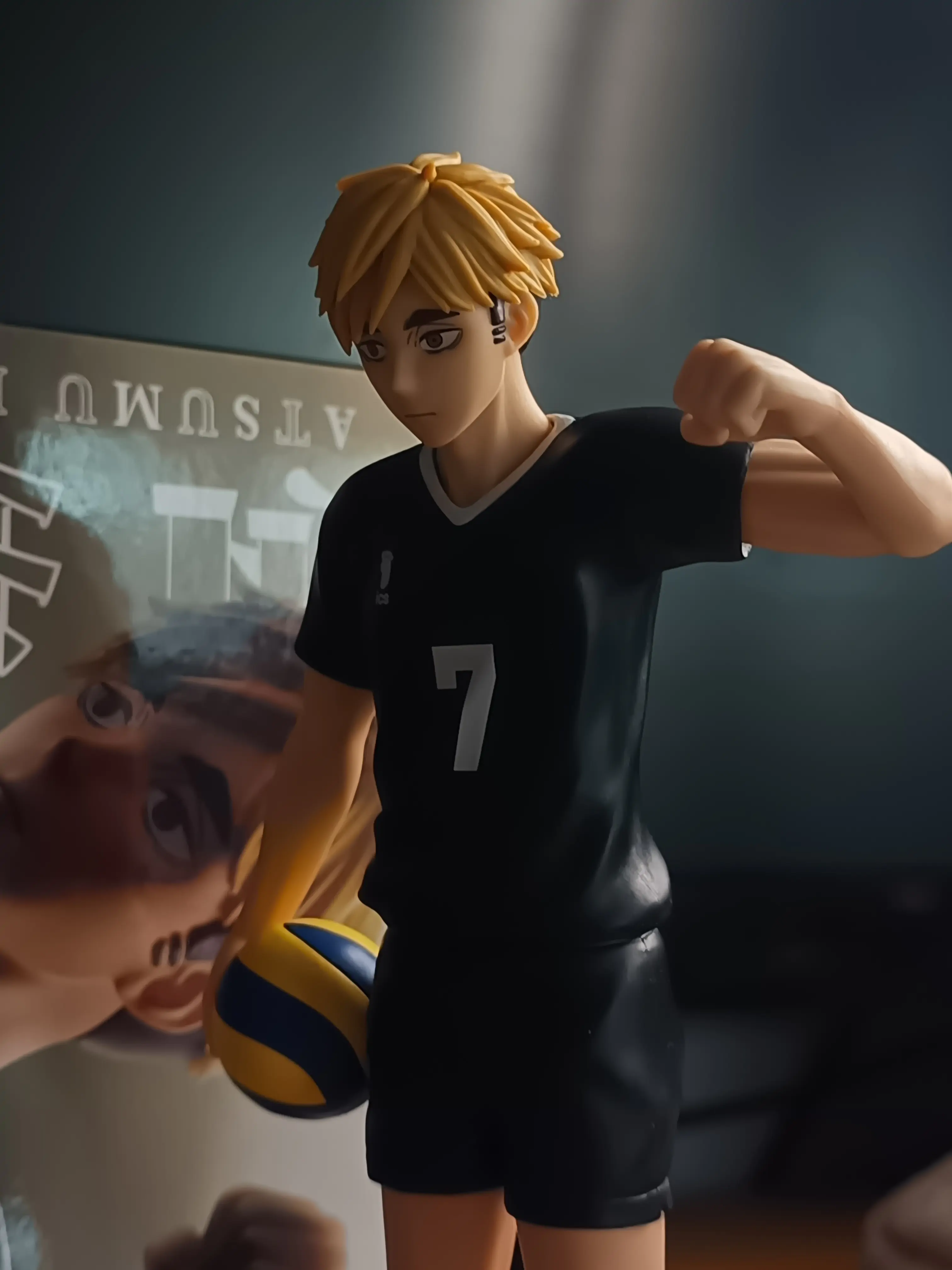 Haikyu!! Atsumu Miya figure 19cm product photo