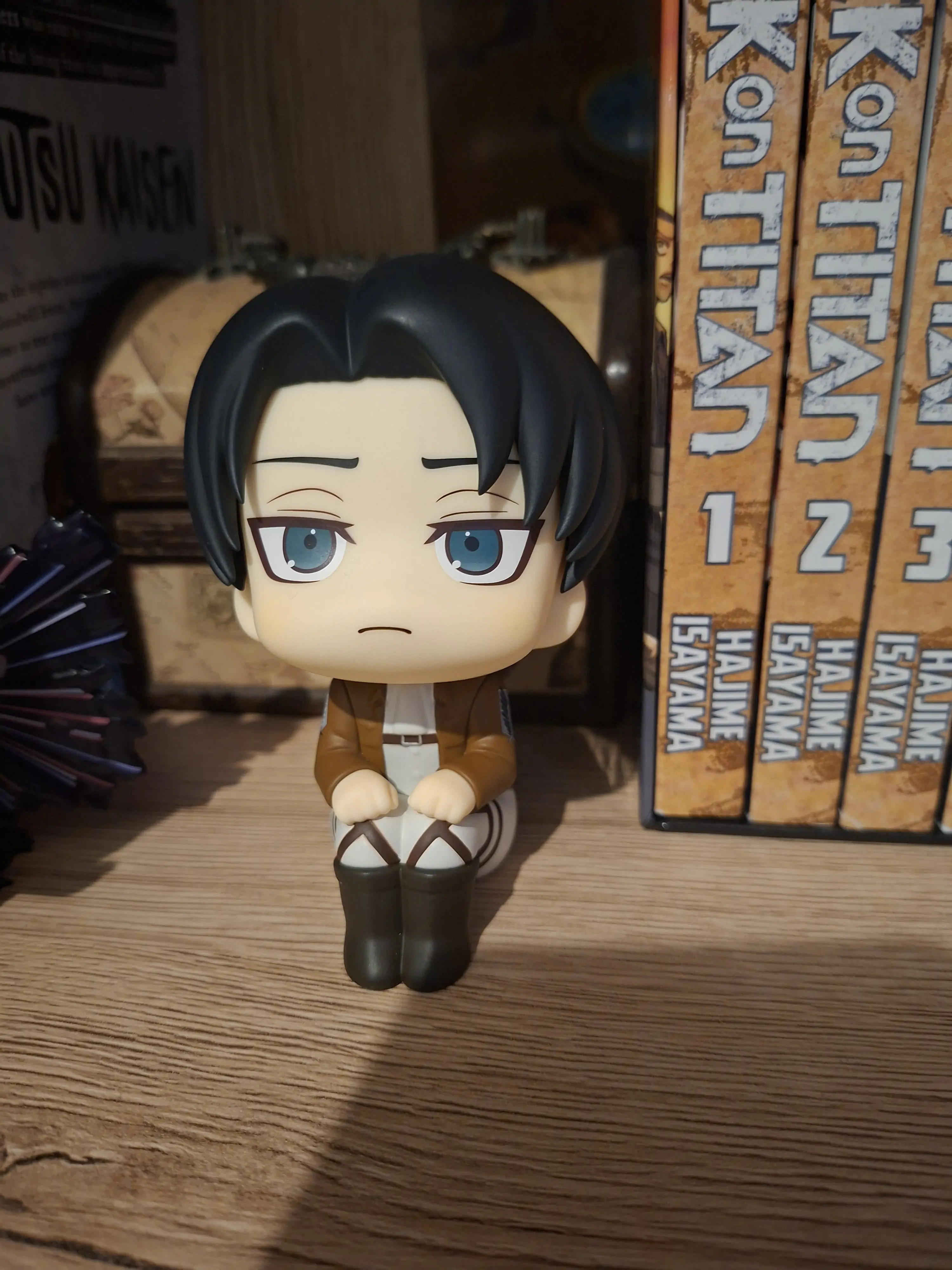 Attack on Titan Look Up PVC Statue Levi 11 cm product photo