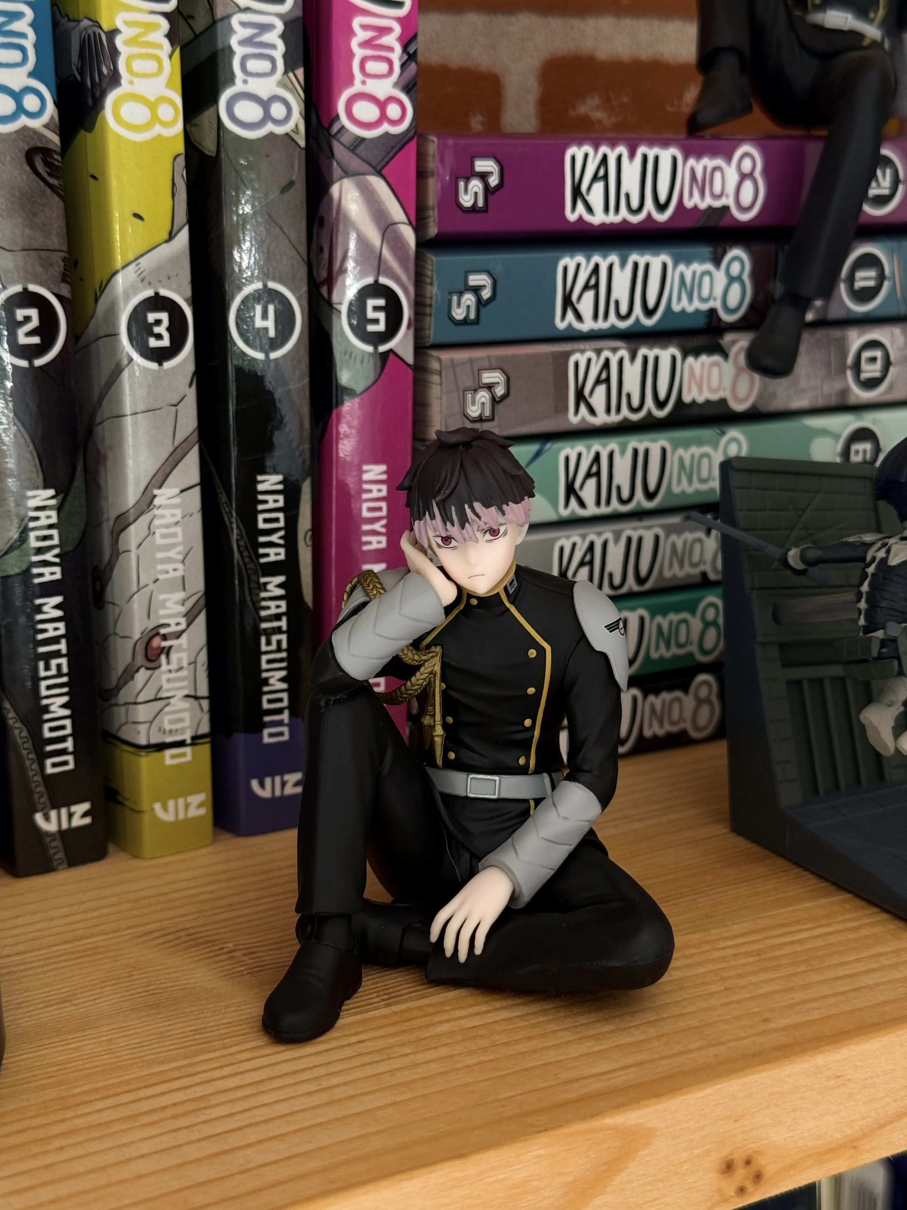 Kaiju No. 8 PM Perching PVC Statue Gen Narumi 15 cm product photo