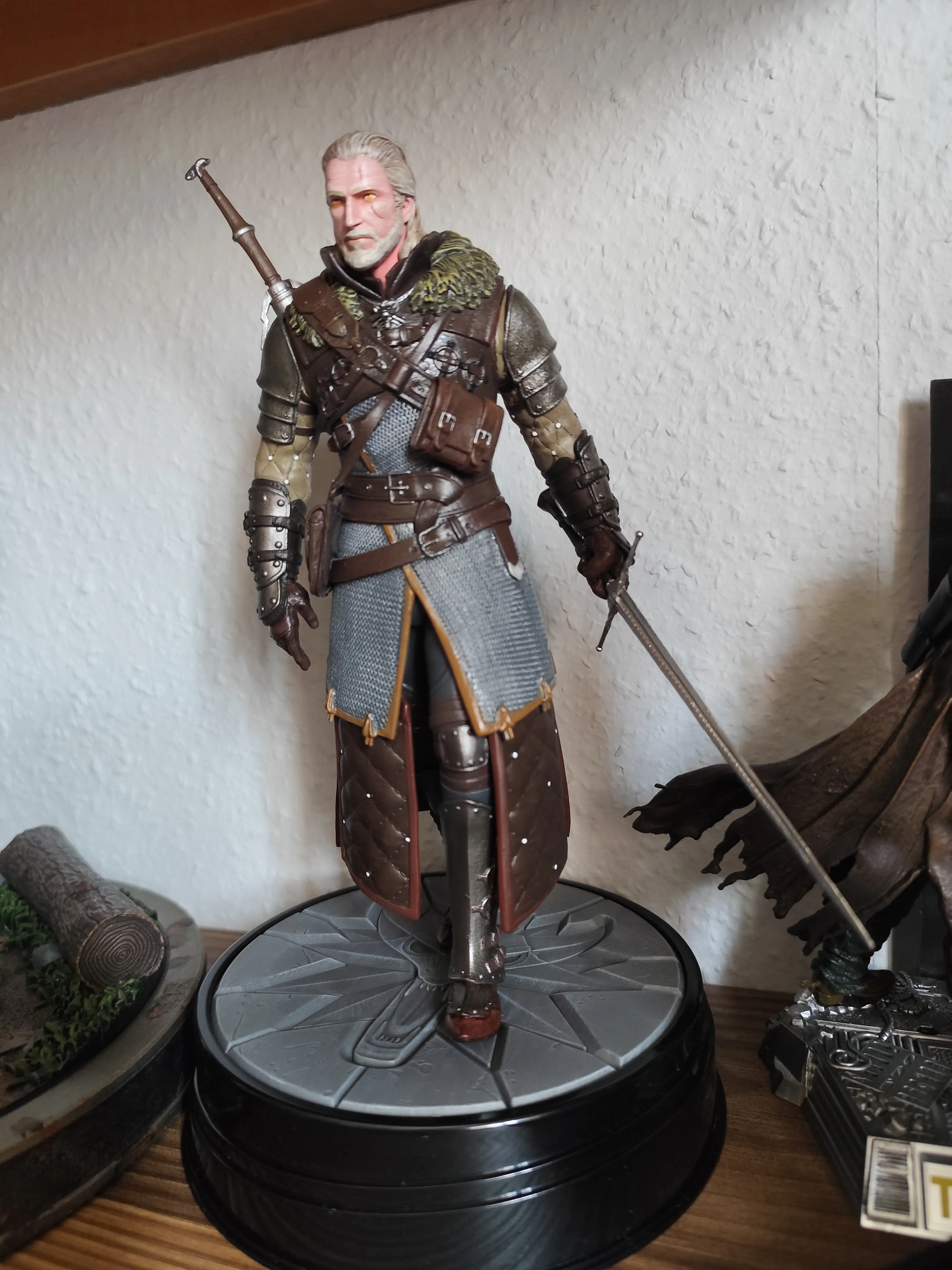 Witcher 3 Wild Hunt PVC Statue Geralt Grandmaster Ursine 24 cm product photo