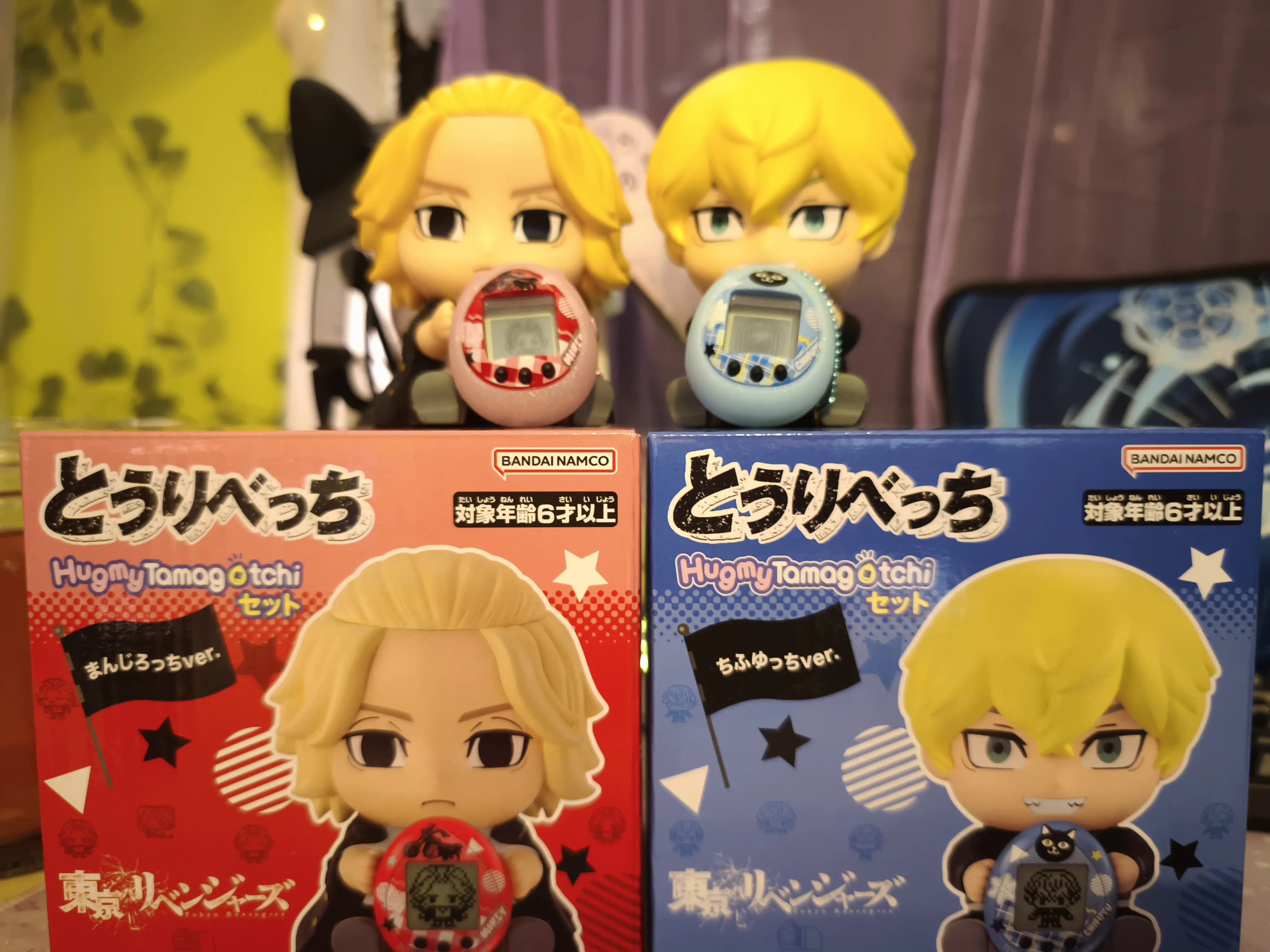 Tokyo Revengers Hugmy Tamagotchi + Chifuyu Support figure product photo