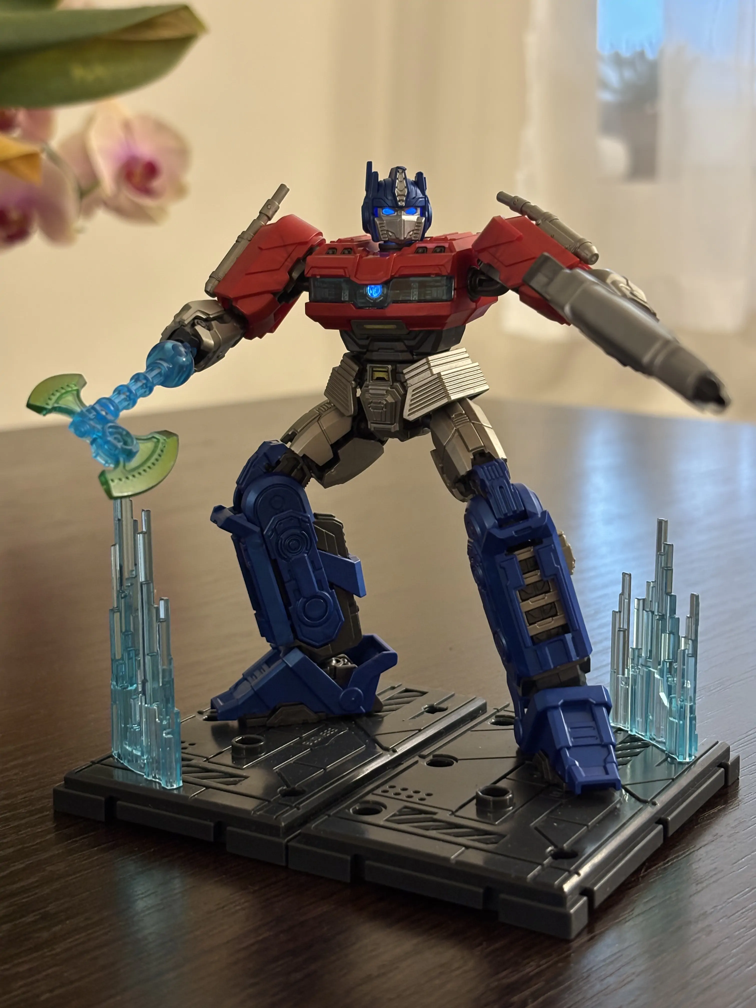 Transformers Blokees Plastic Model Kit Classic Class 11 Optimus Prime product photo