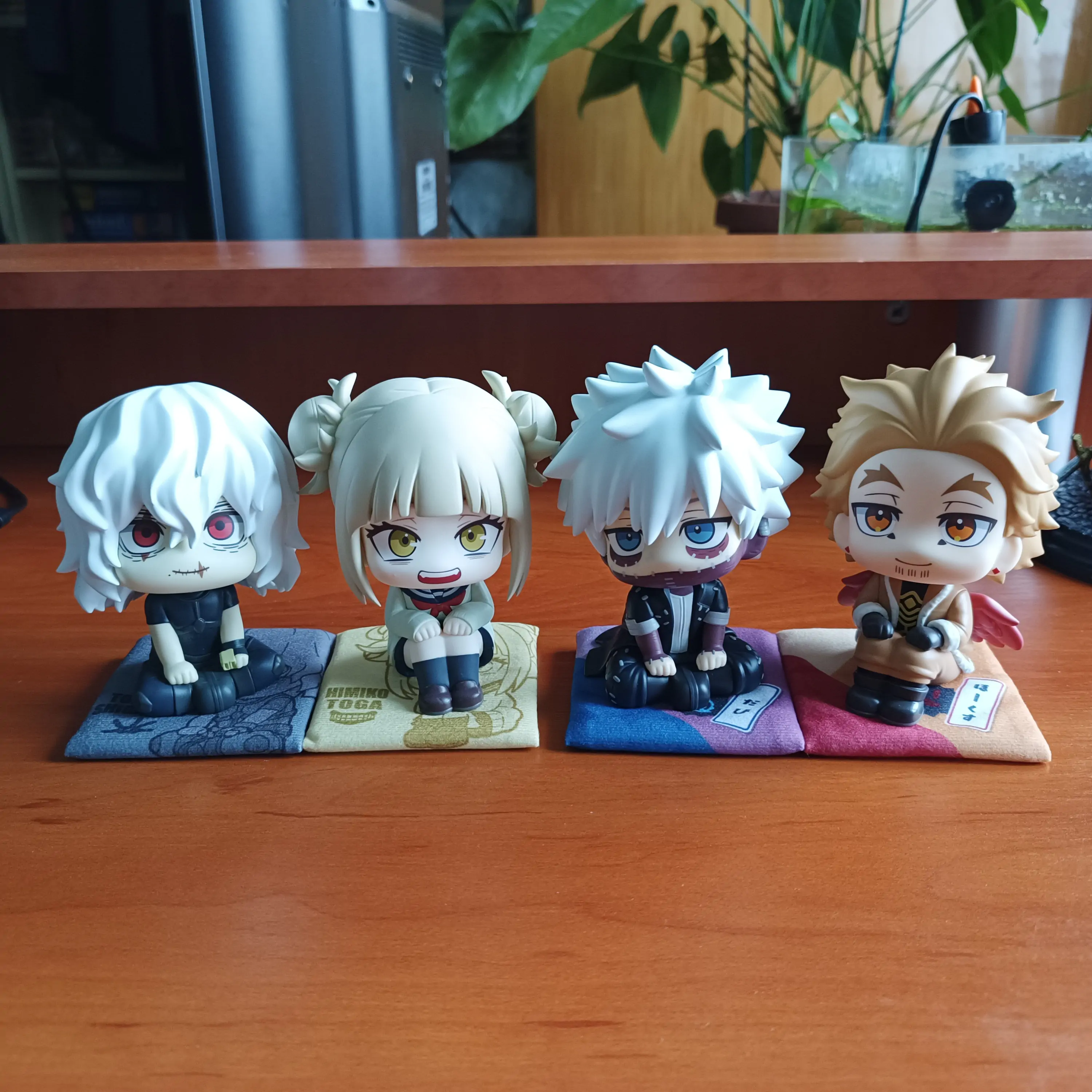 My Hero Academia Look Up PVC Statue Hawks & Dabi 11 cm (with gift) product photo