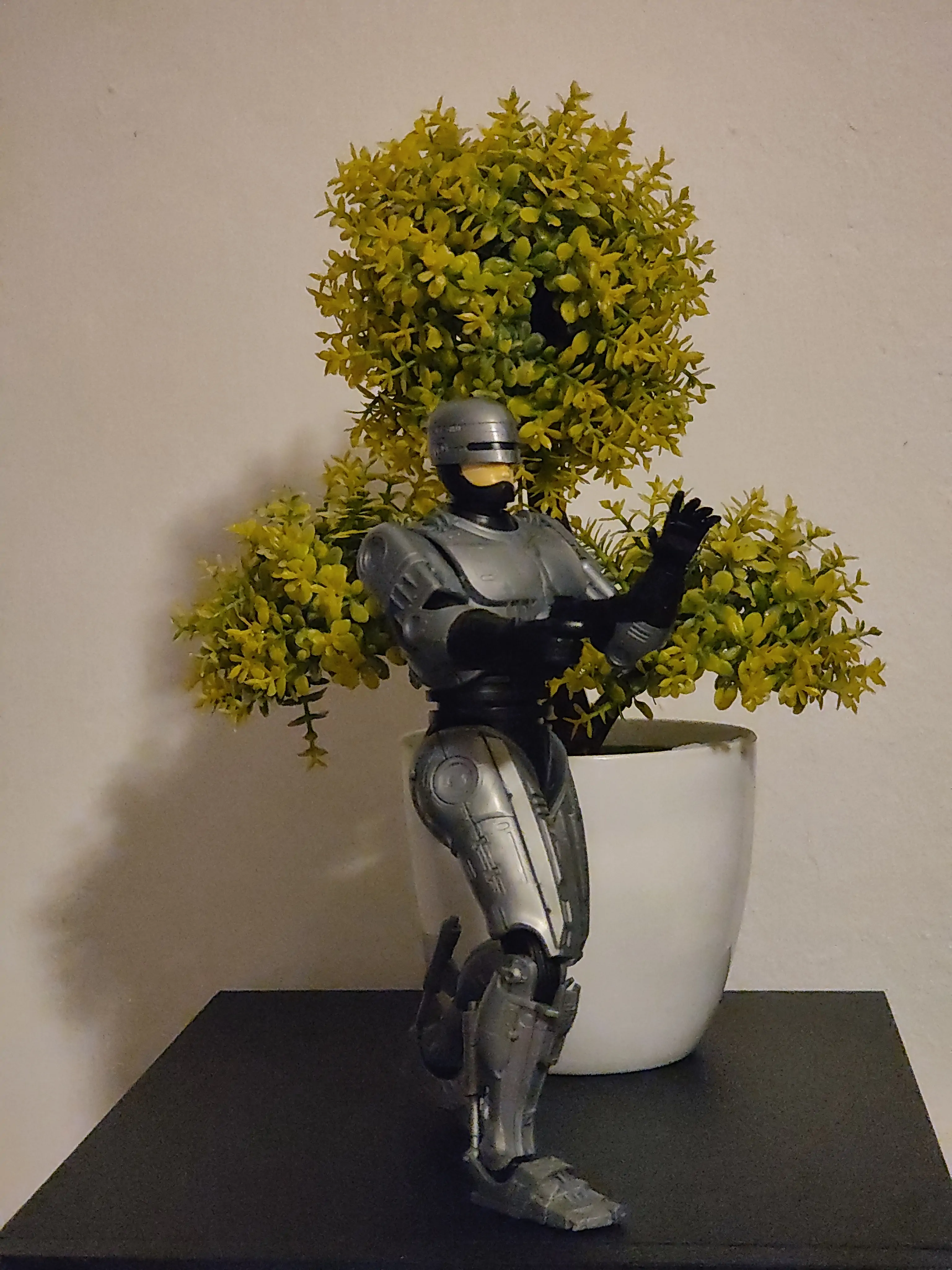 RoboCop Moderoid Plastic Model Kit RoboCop 18 cm product photo