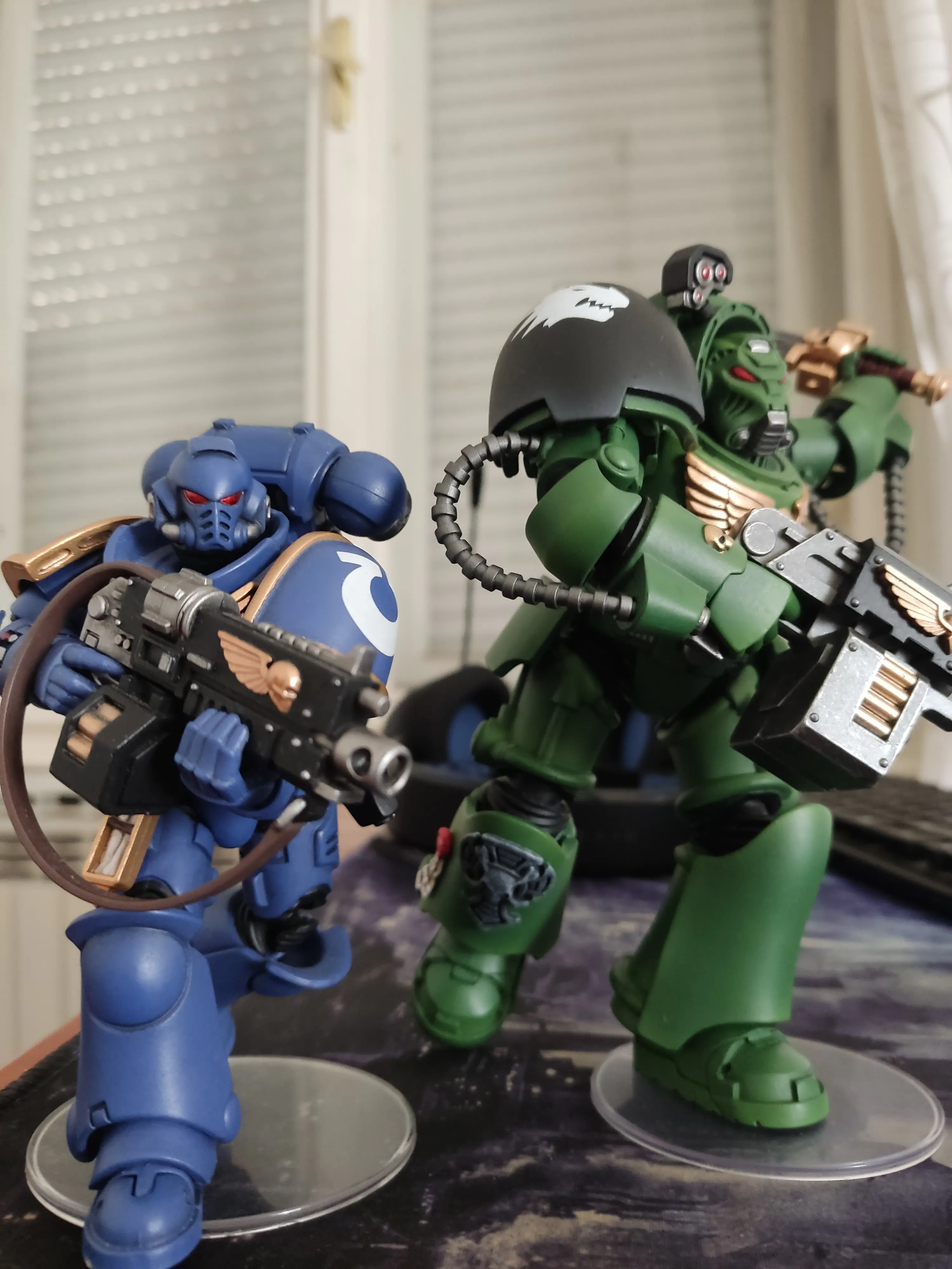 Warhammer 40,000 Action Figure Salamanders Terminator 1 with Power Sword and Storm Bolter 14 cm product photo