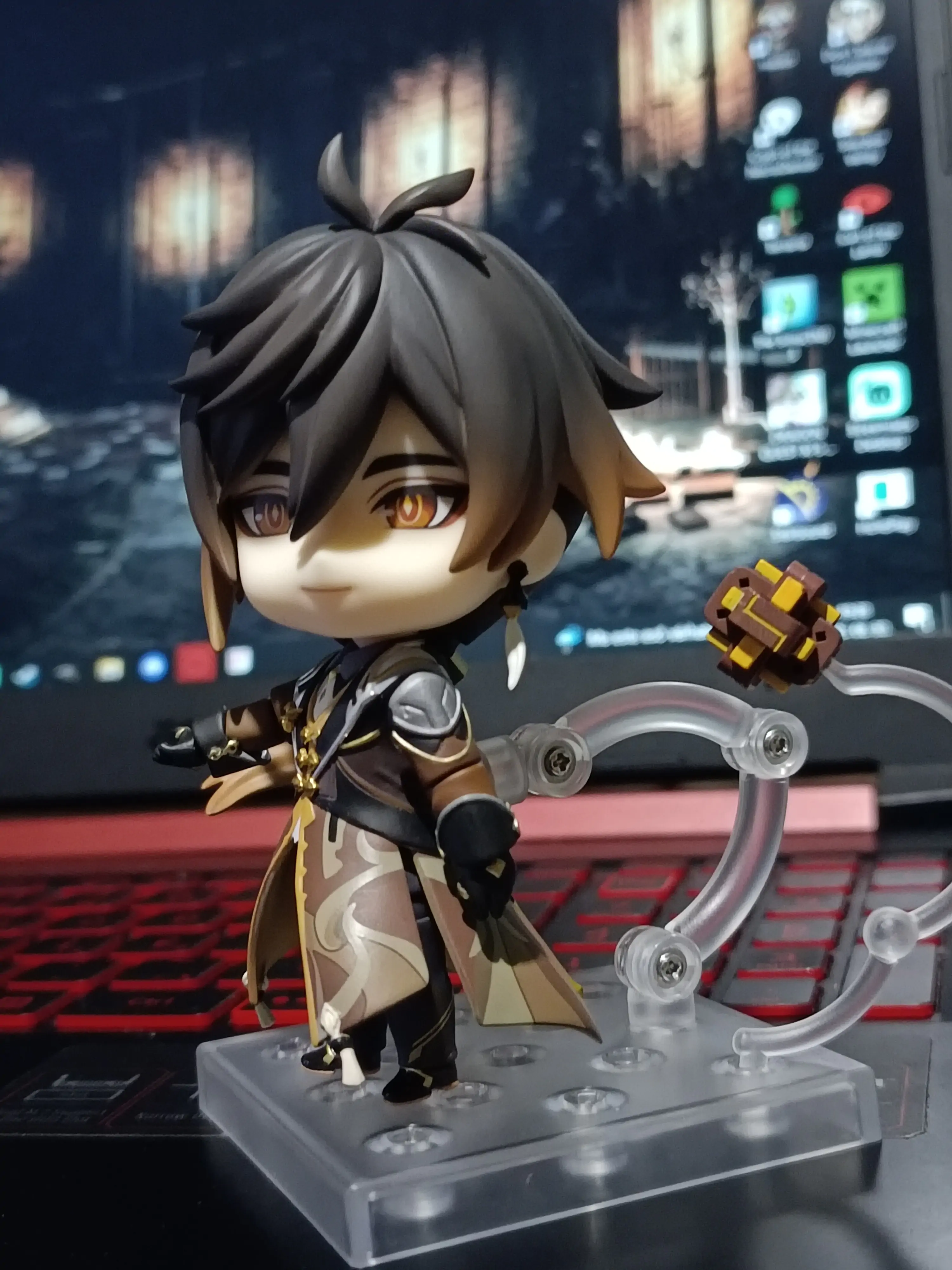 Genshin Impact Nendoroid Action Figure Zhongli 10 cm product photo