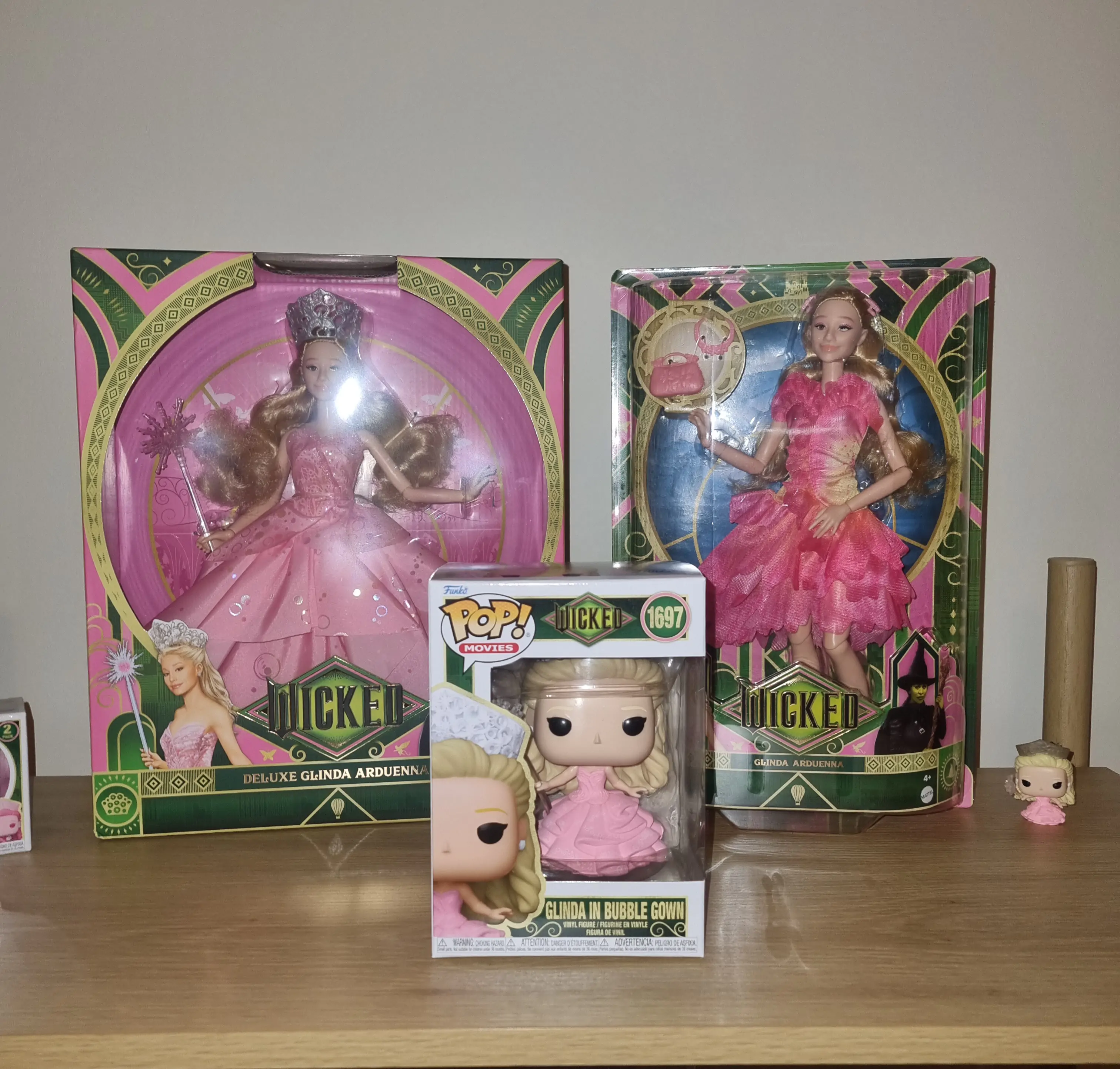 Funko POP figure Wicked Glinda in Bubble Gown product photo