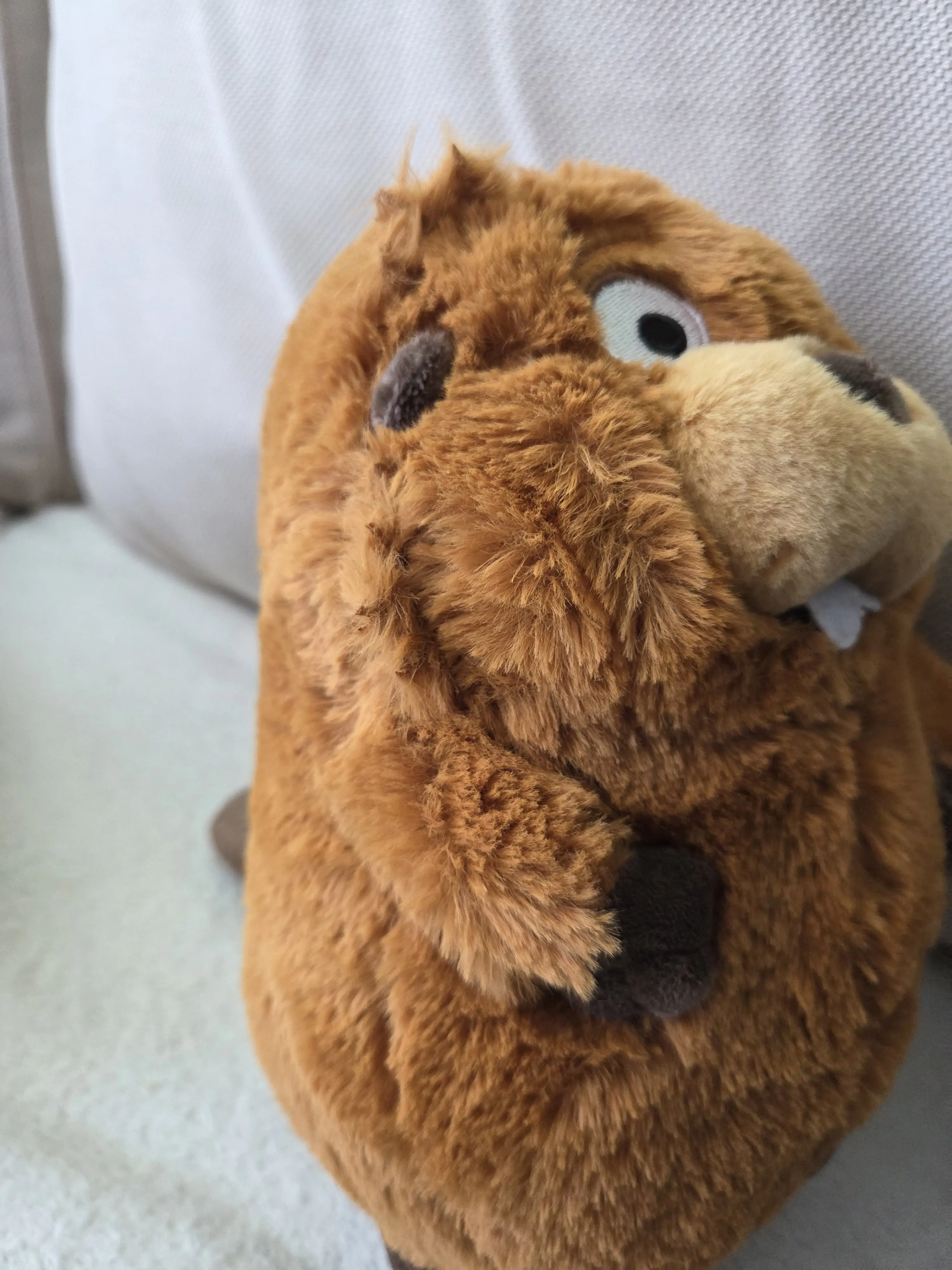 Disney Pixar Hoppers Beaver Mabel plush toy 22cm product photo