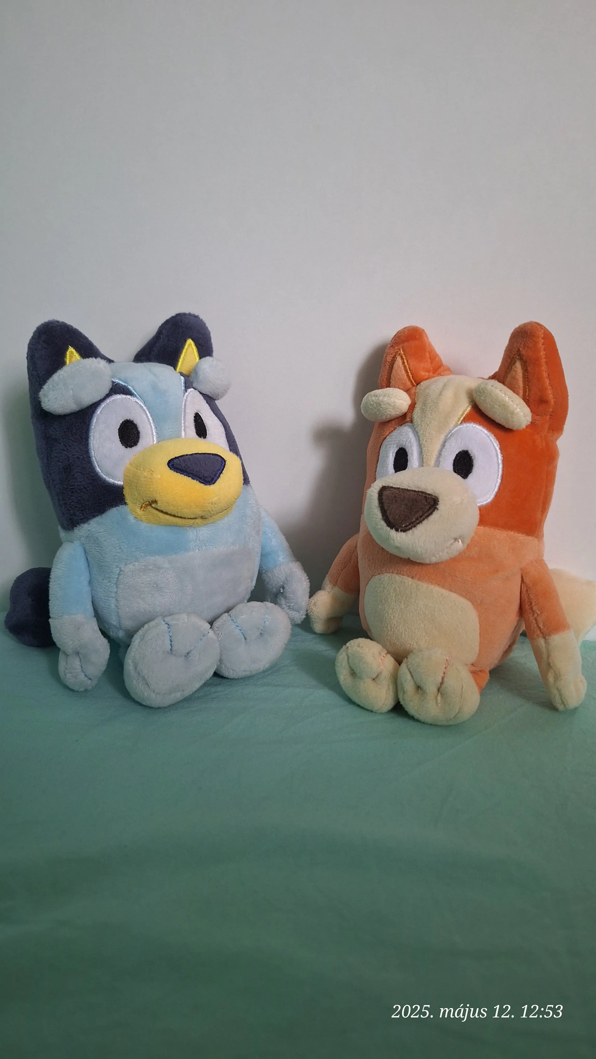 Bluey Friends Bluey plush toy 20 cm product photo