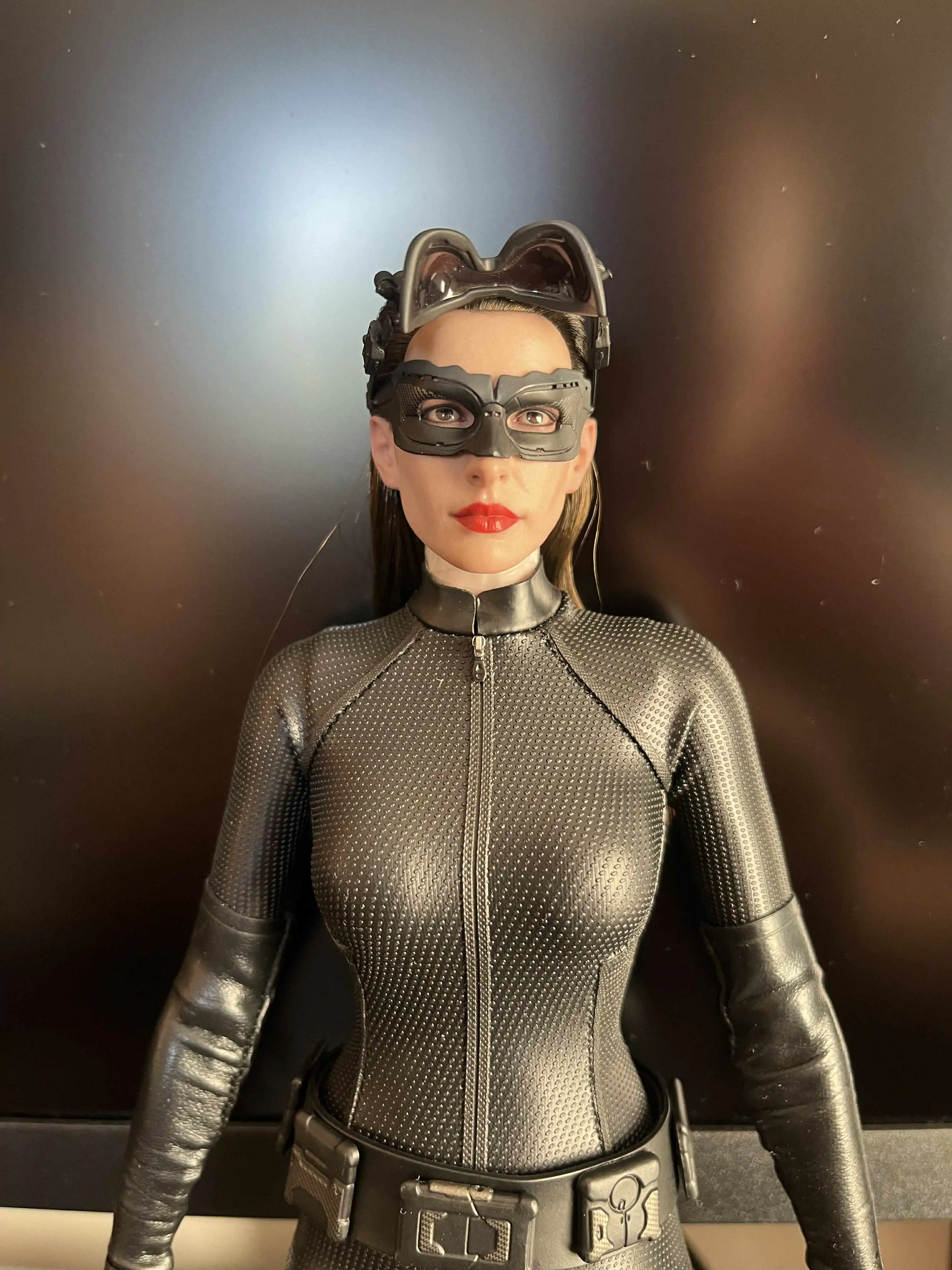 The Dark Knight Trilogy Movie Masterpiece Action Figure 1/6 Catwoman 29 cm product photo