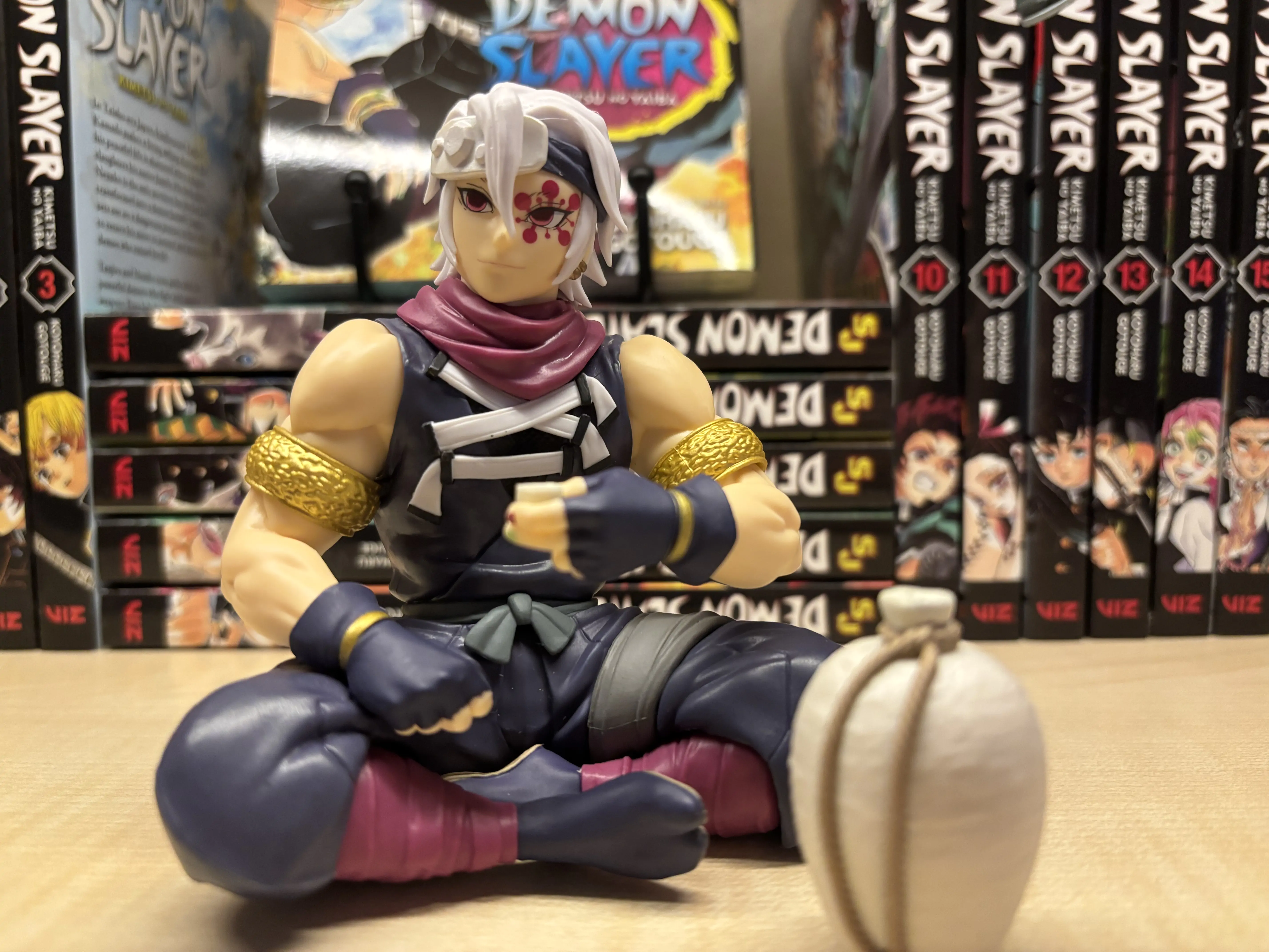 Demon Slayer: Kimetsu no Yaiba PM Perching PVC Statue Tengen Uzui Shinobi Costume 11 cm product photo