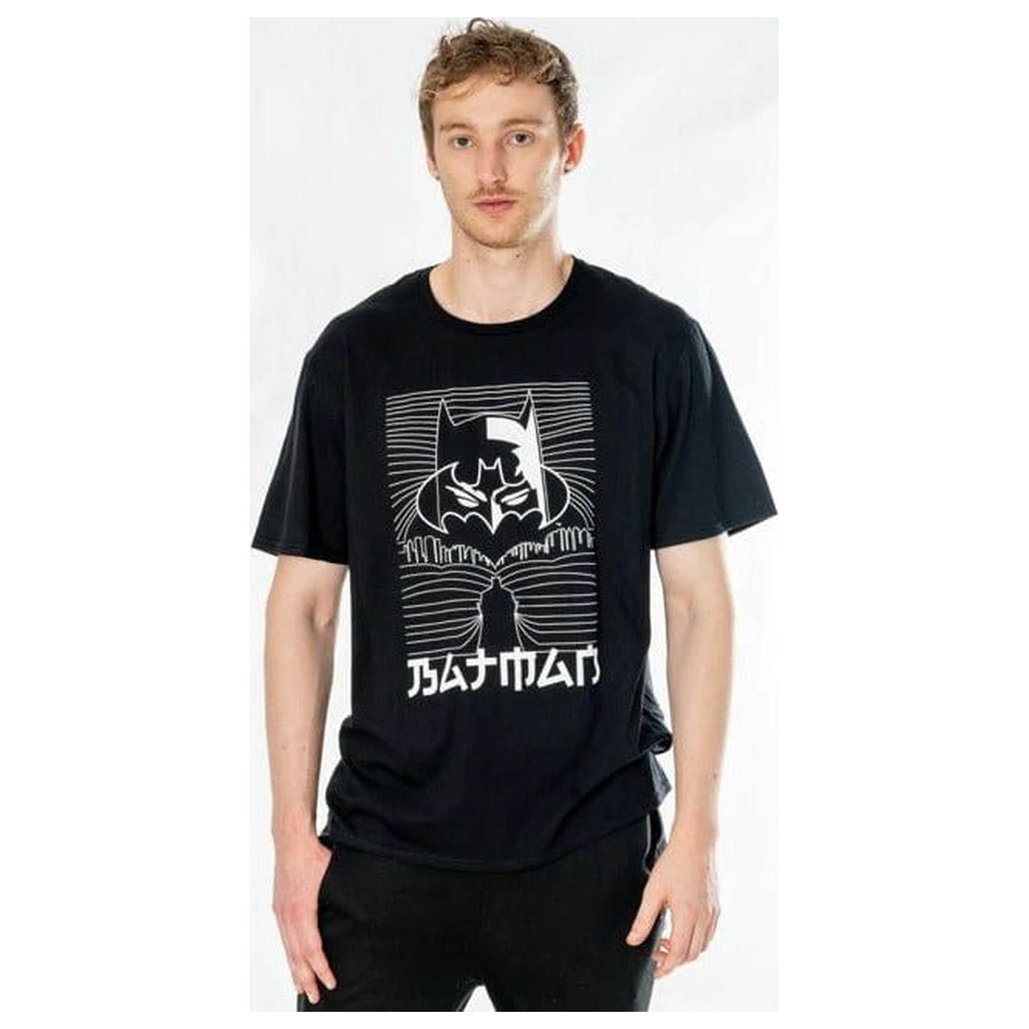 DC Comics T-Shirt Batman Anime City  product photo