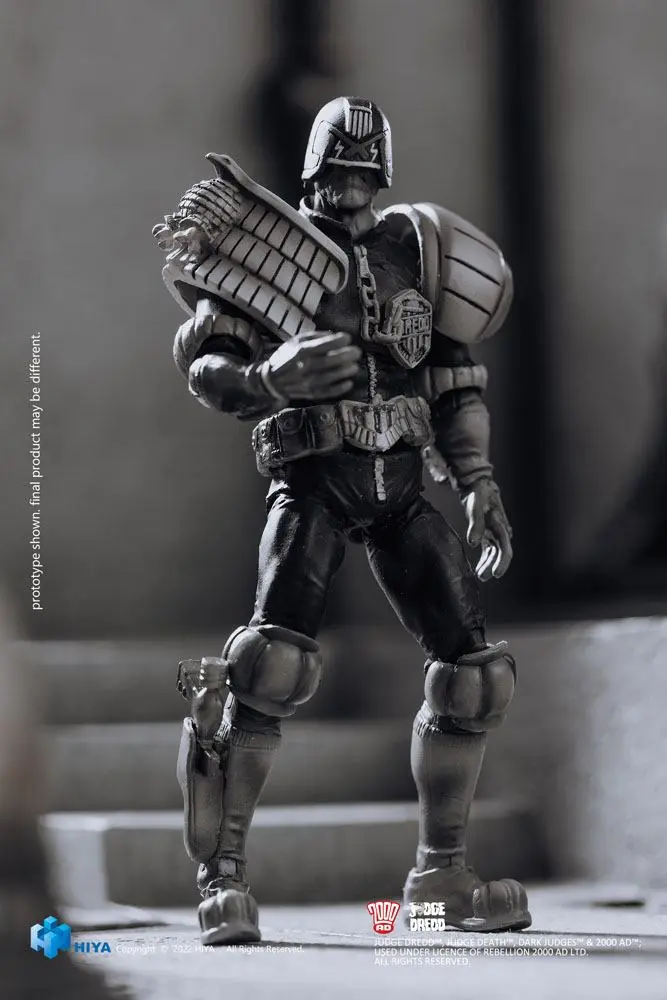2000 AD Exquisite Mini Action Figure 1/18 Black and White Judge Dredd 10 cm product photo