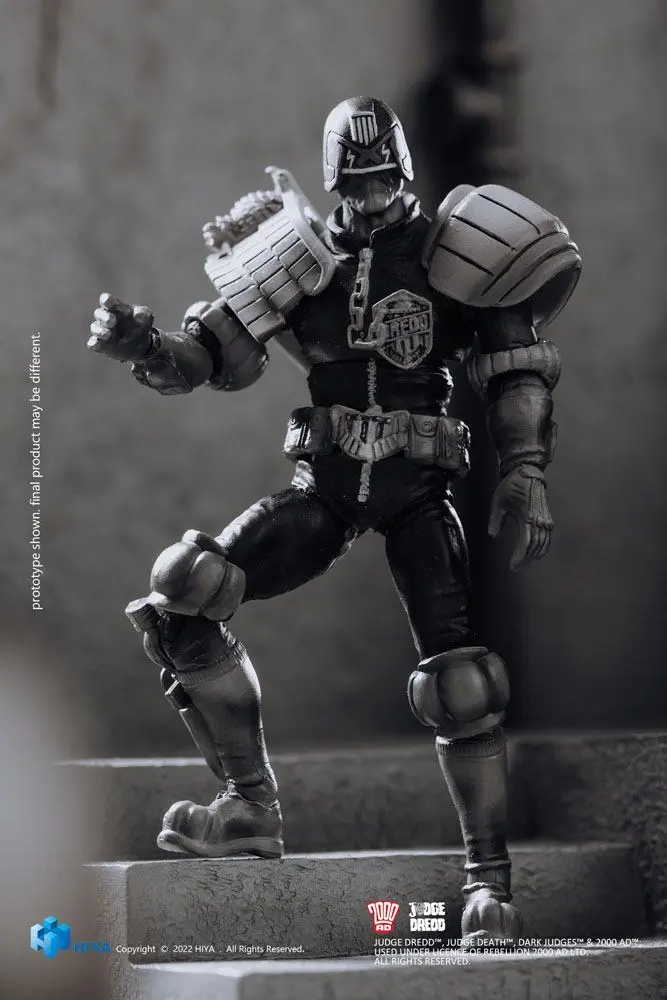 2000 AD Exquisite Mini Action Figure 1/18 Black and White Judge Dredd 10 cm product photo