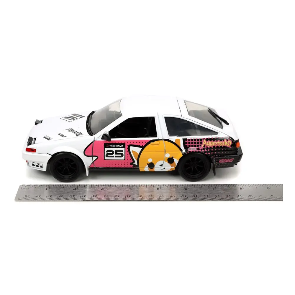 Aggretsuko Hollywood Rides Diecast Model 1/24 1986 Toyota Trueno with Aggretsuko Figur product photo