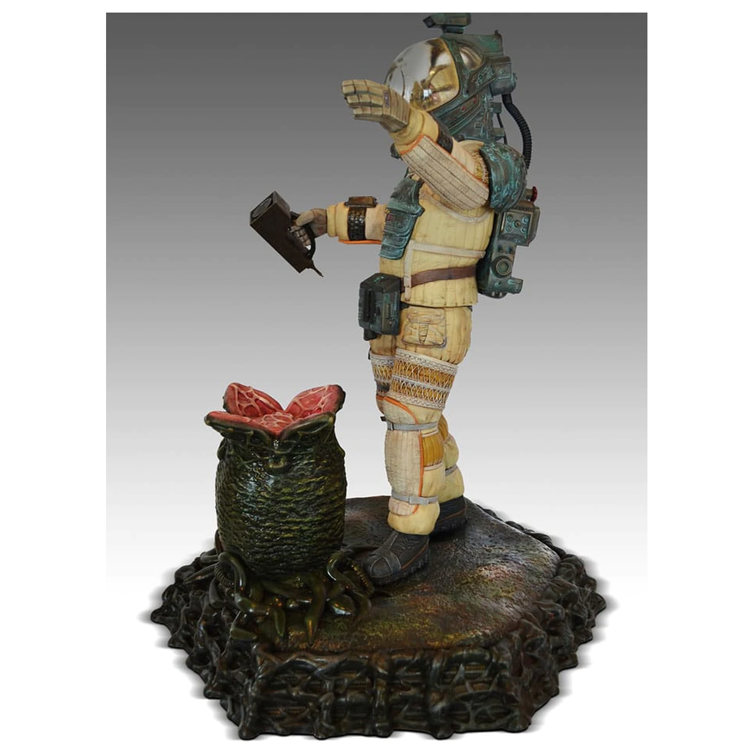 Alien Statue 1/4 Officer Kane 56 cm   product photo