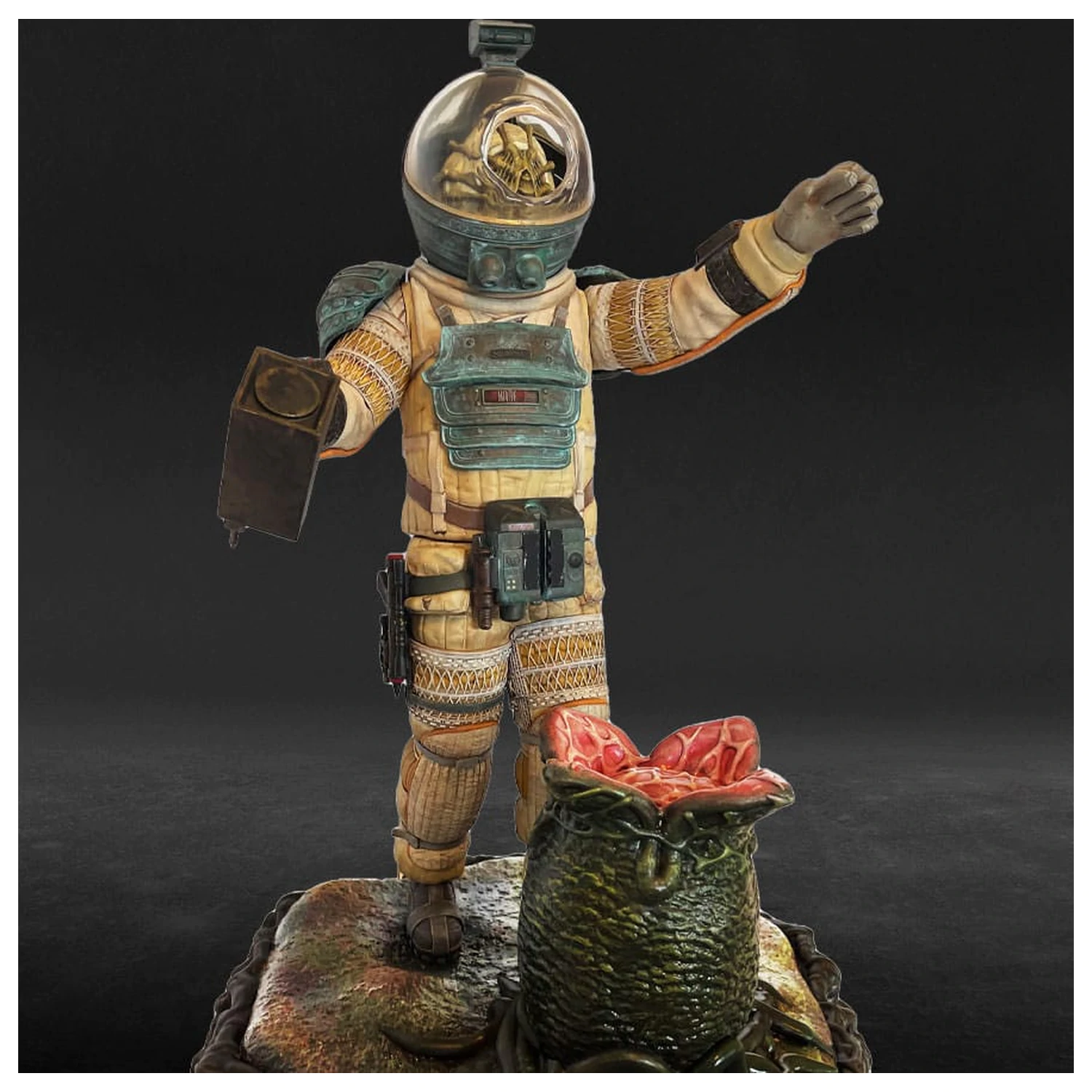Alien Statue 1/4 Officer Kane 56 cm   product photo