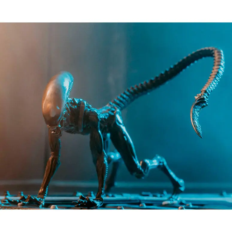 Alien 3 Dog Alien Look Up Exquisite Mini figure 10cm product photo