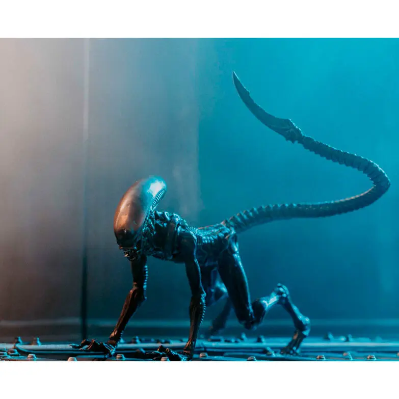Alien 3 Dog Alien Look Up Exquisite Mini figure 10cm product photo