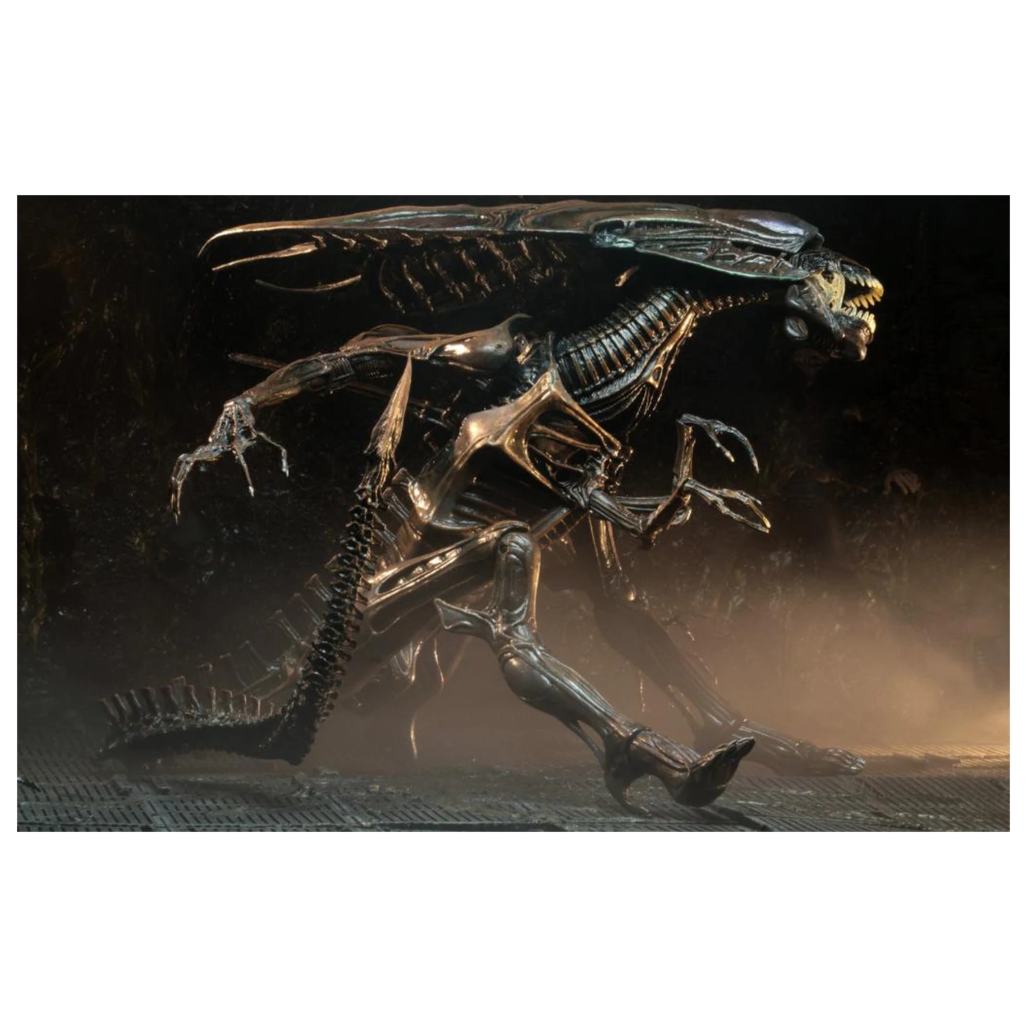 Alien Resurrection Alien Queen Figure Ultra Deluxe 37cm product photo