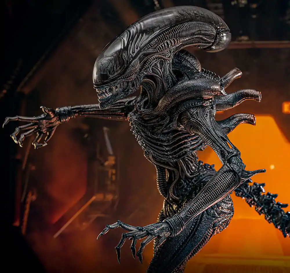 Alien: Romulus Movie Masterpiece Action Figure 1/6 Scorched Xenomorph 44 cm termékfotó