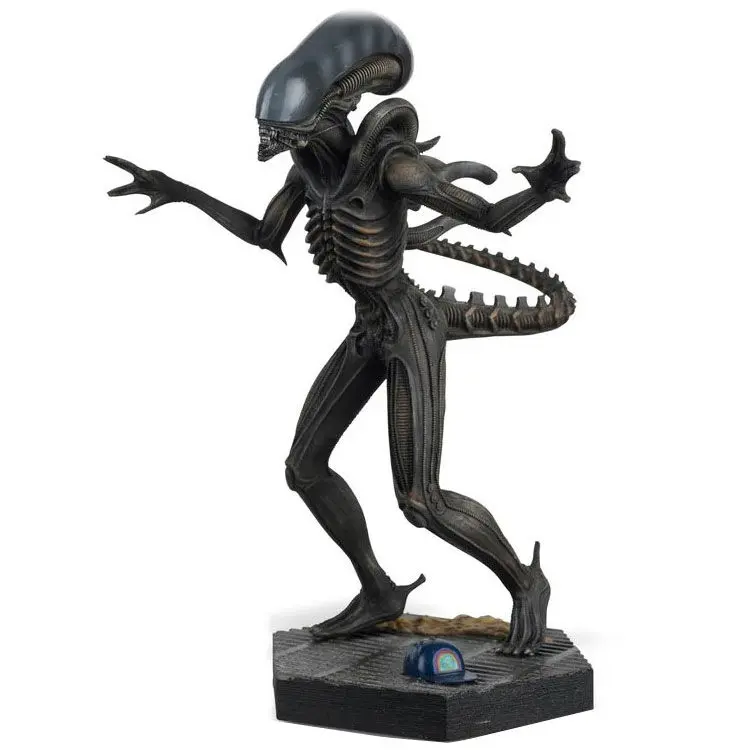 Alien Xenomorph The Alien Predator figure 15cm product photo
