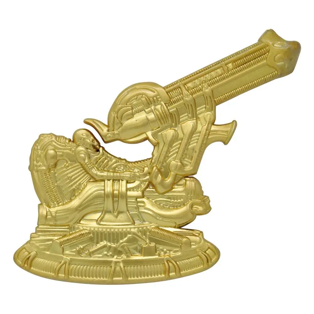 Alien XL Premium Pin Badge (gold plated) product photo