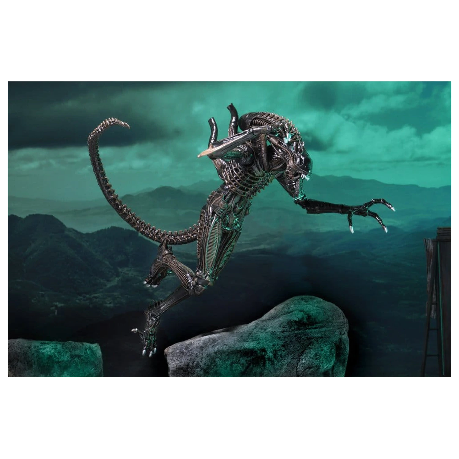 Aliens Ultimate Action Figure Warrior (1986) Brown 23 cm product photo