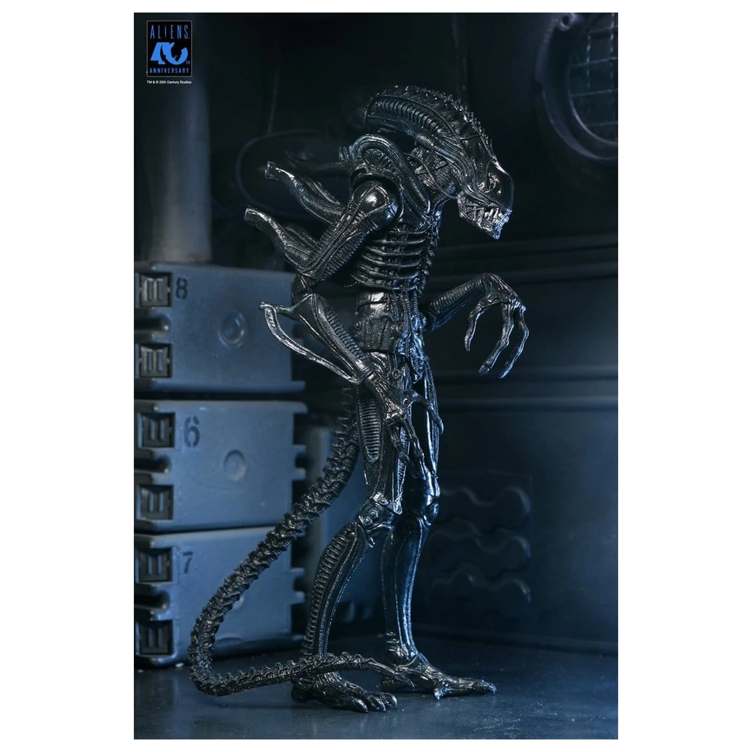 Aliens Ultimate Action Figure Warrior (1986) Xenomorph Black (40th Anniversary) 23 cm product photo