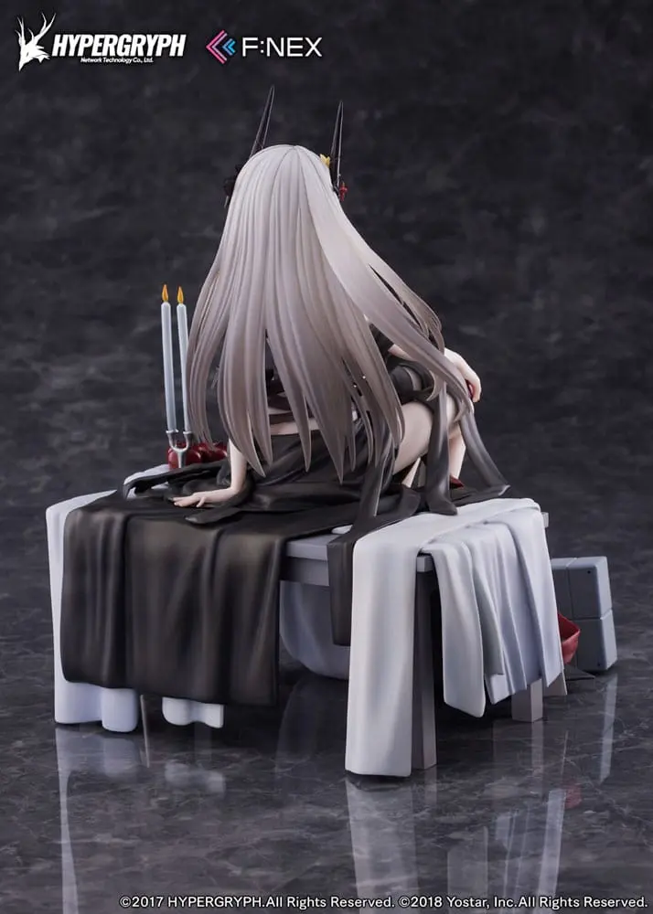 Arknights PVC Statue 1/7 Mudrock Silent Night DN06 Ver. 19 cm termékfotó