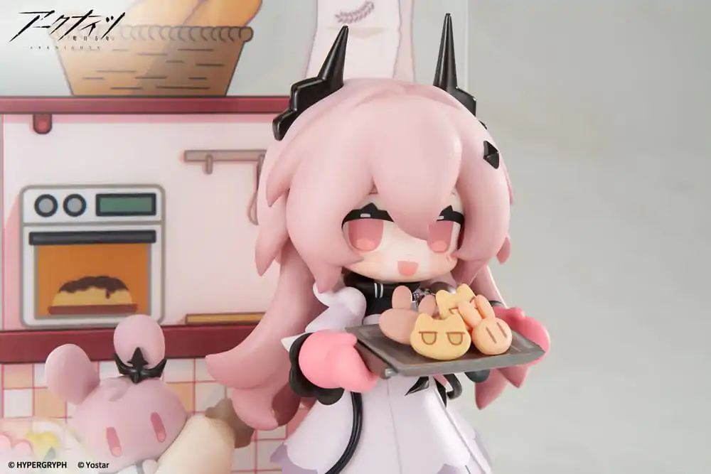 Arknights Would You Like A Dessert? Mini Series PVC Statue Civilight Eterna 11 cm product photo