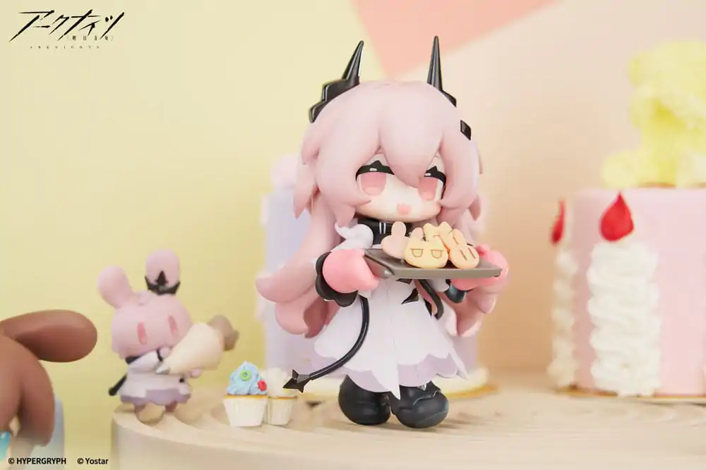 Arknights Would You Like A Dessert? Mini Series PVC Statue Civilight Eterna 11 cm product photo