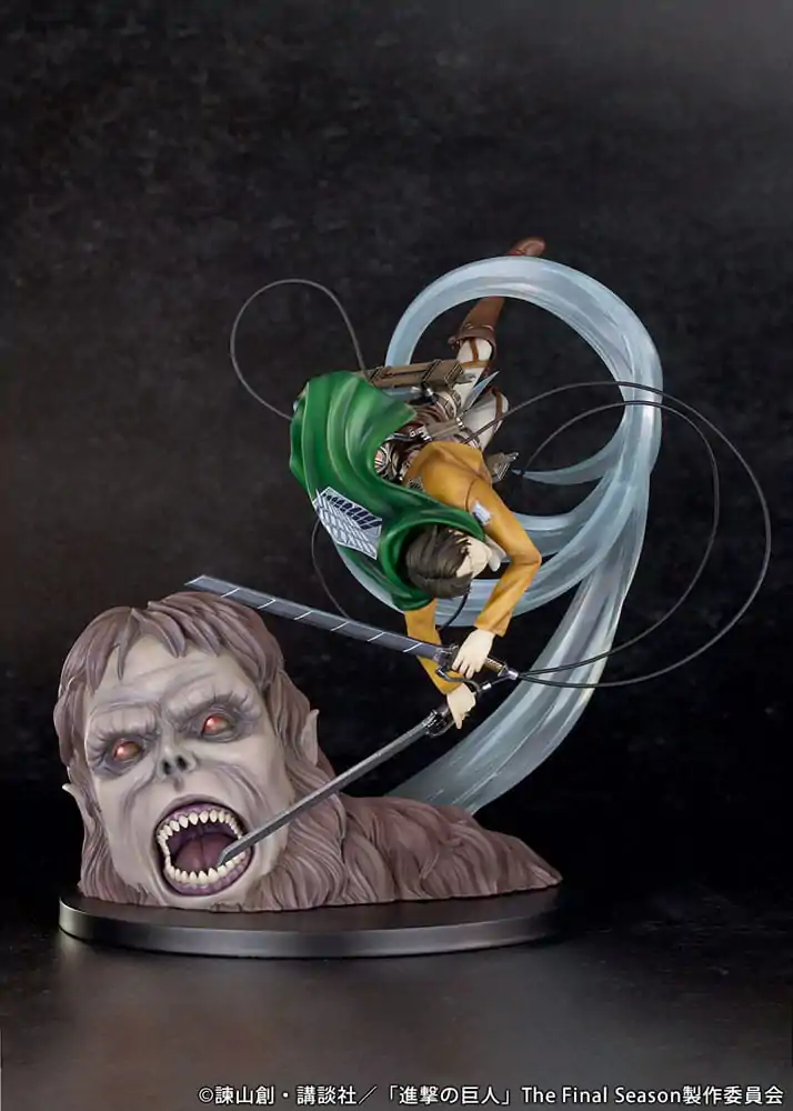 Attack on Titan PVC Statue 1/7 Levi vs Beast Titan Ver. 28 cm product photo