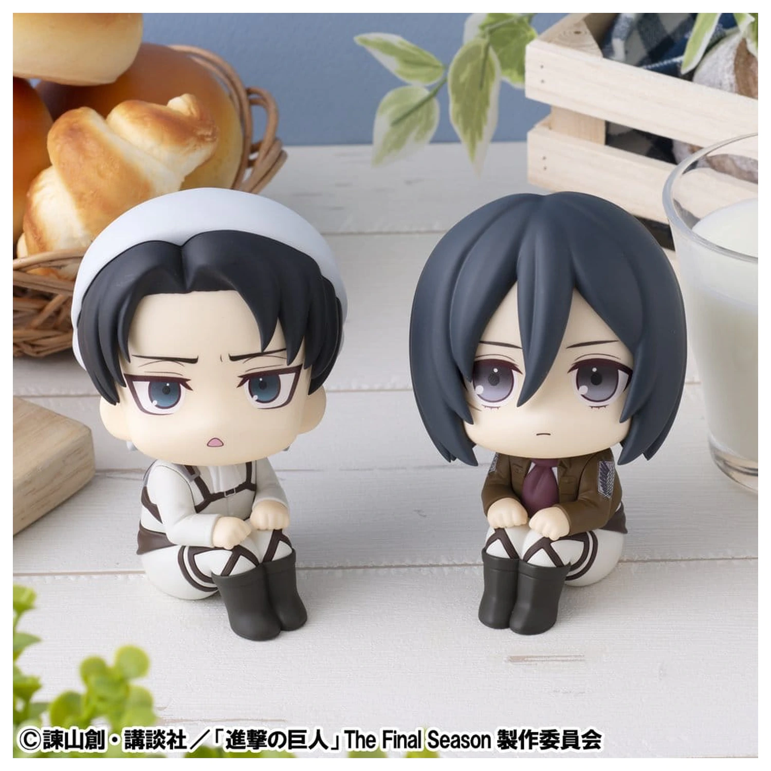 Attack on Titan Look Up PVC Statues Levi Cleaning up Ver. & Mikasa Ackerman (with gift) 11 cm            product photo
