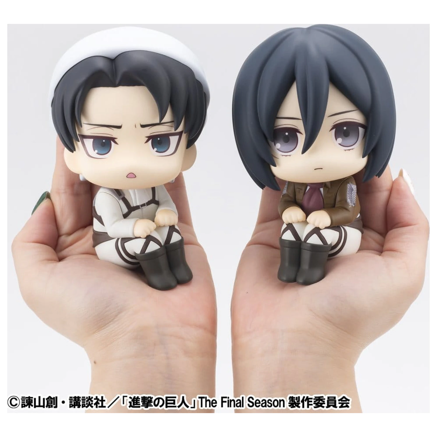 Attack on Titan Look Up PVC Statues Levi Cleaning up Ver. & Mikasa Ackerman (with gift) 11 cm            product photo