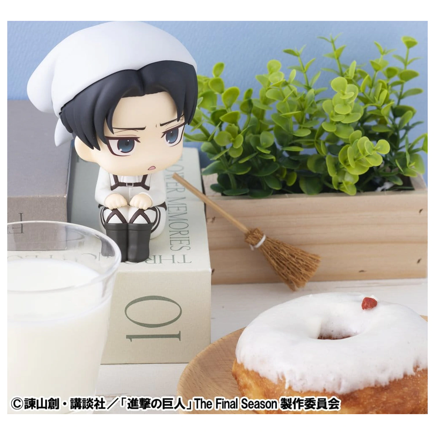 Attack on Titan Look Up PVC Statue Levi Cleaning up Ver. 11 cm     product photo