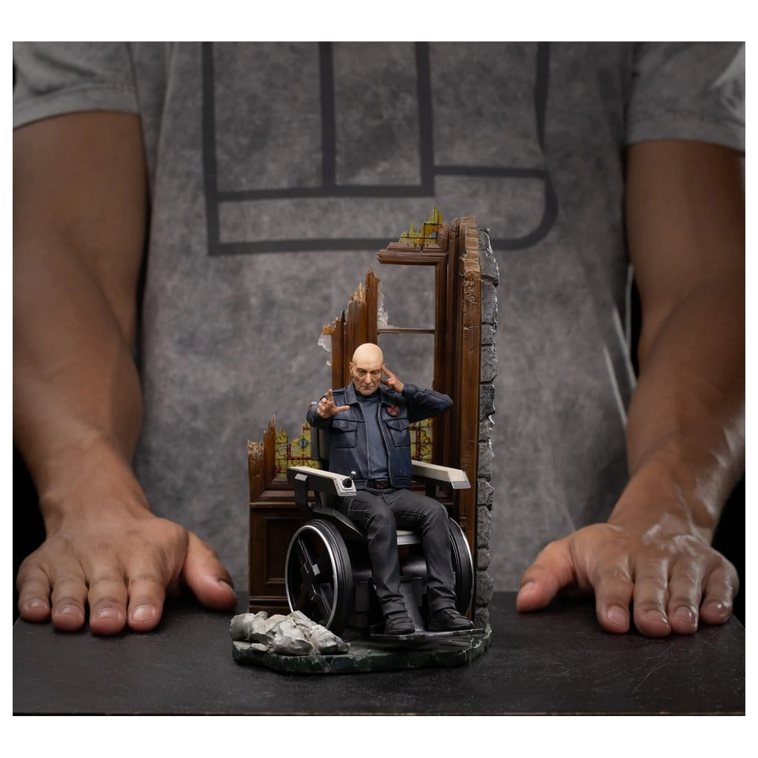 Avengers: Doomsday Art Scale Statue 1/10 Professor Xavier 30 cm product photo