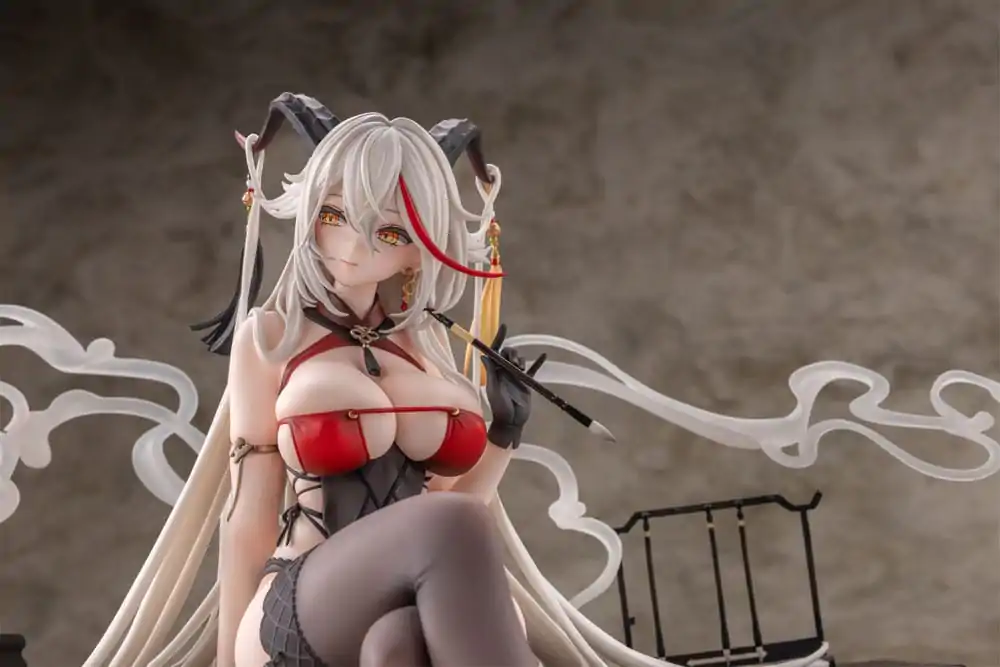 Azur Lane PVC Statue 1/6 Agir Golden Dragon Among Auspicious Clouds Ver. 22 cm termékfotó