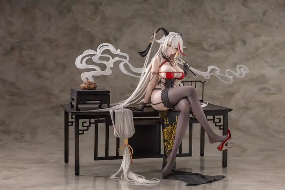 Azur Lane PVC Statue 1/6 Agir Golden Dragon Among Auspicious Clouds Ver. 22 cm termékfotó