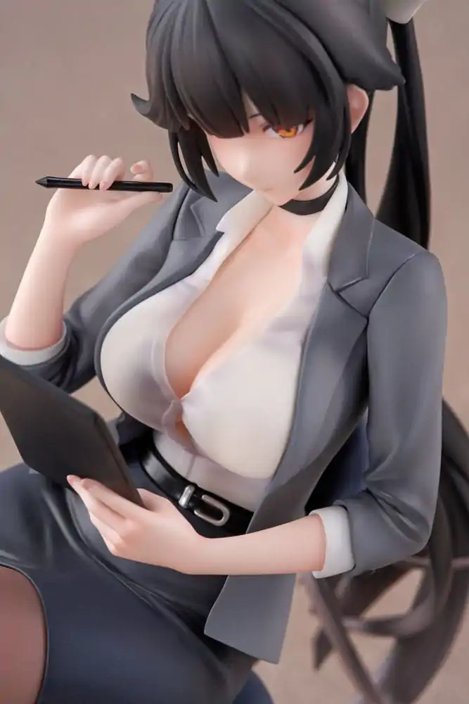 Azur Lane PVC Statue 1/6 Takao Ofiice Lady Ver. 18 cm termékfotó