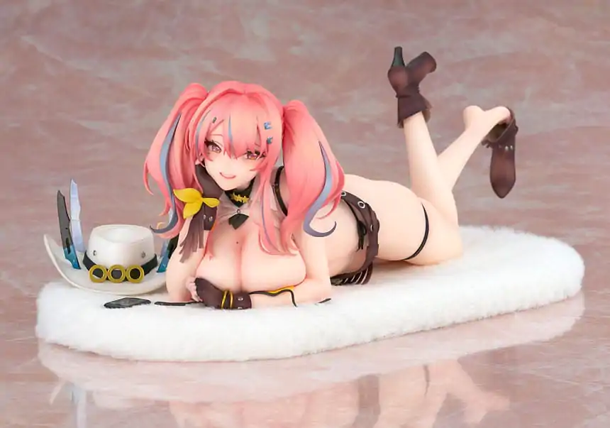 Azur Lane PVC Statue 1/7 Bremerton Hugging Pillow Ver. 10 cm termékfotó