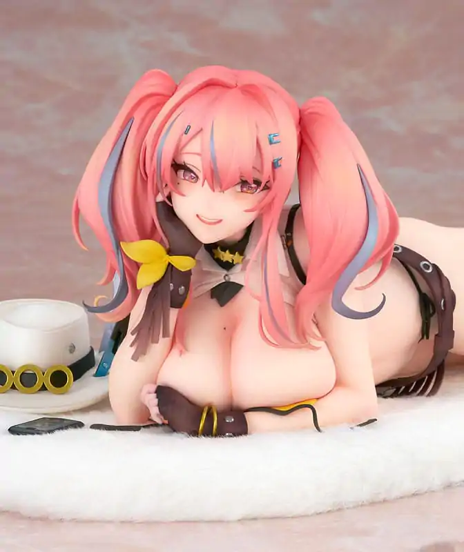 Azur Lane PVC Statue 1/7 Bremerton Hugging Pillow Ver. 10 cm termékfotó