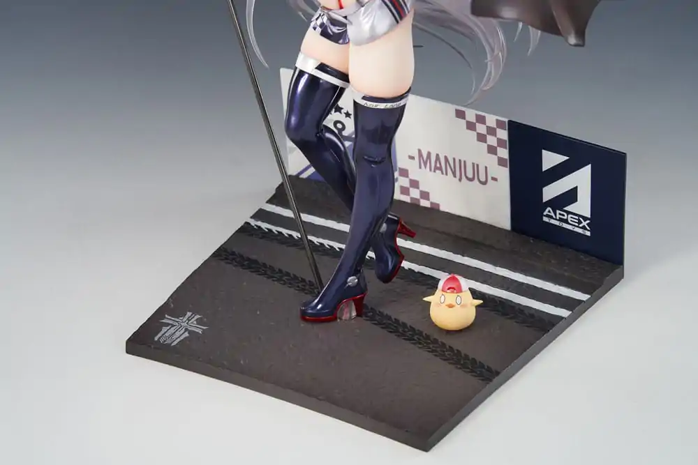 Azur Lane PVC Statue 1/7 Prinz Eugen Final Lap Ver. 30 cm termékfotó