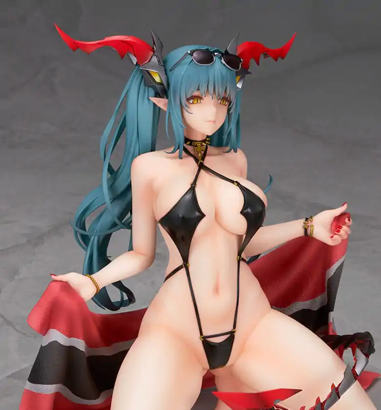 Azur Lane PVC Statue 1/7 Regensburg Dark Dragon and the Coast of Light Ver. 16 cm product photo