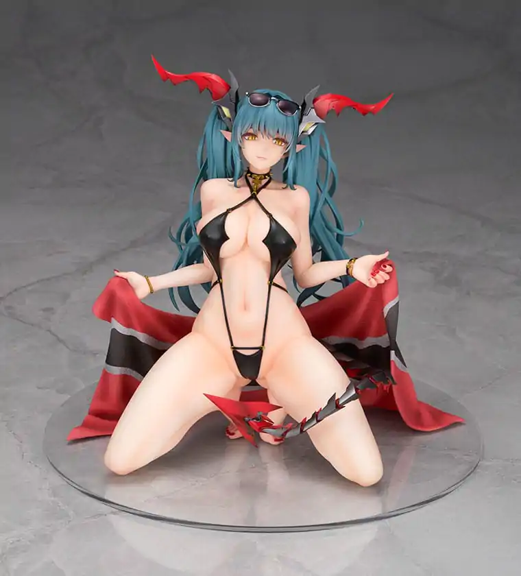 Azur Lane PVC Statue 1/7 Regensburg Dark Dragon and the Coast of Light Ver. 16 cm product photo