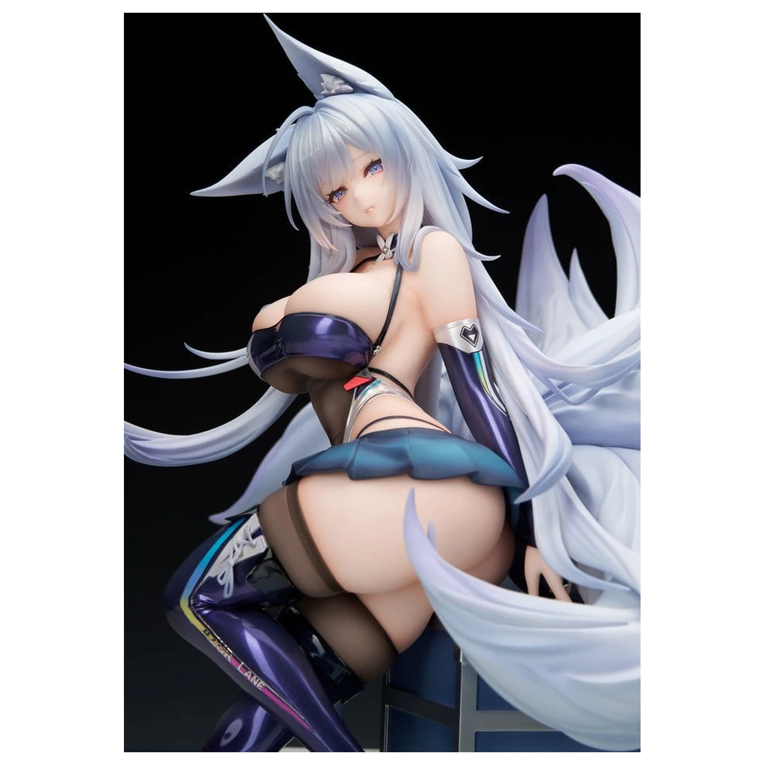 Azur Lane PVC Figure 1/7 Shinano Moonlit Chrome Ver. Acrylic Special Edition w/Display 25 cm product photo