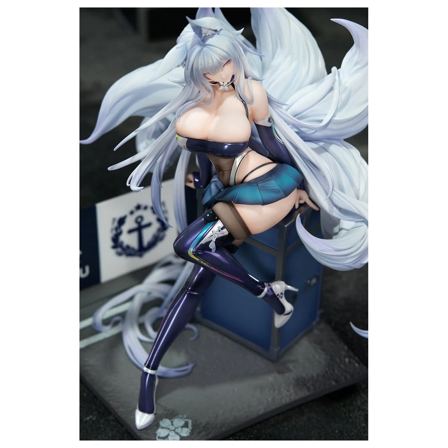 Azur Lane PVC Figure 1/7 Shinano Moonlit Chrome Ver. Acrylic Special Edition w/Display 25 cm product photo